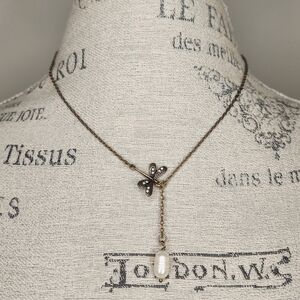 Vintage 90s dragonfly pearl necklace